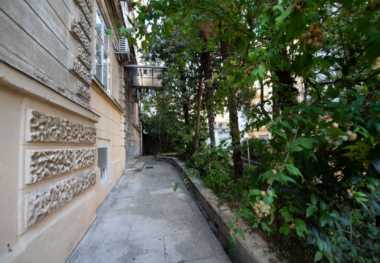 Appartement à Opatija - Appartement dans Opatija avec Climatisation, WIFI, Machine à laver (905-2)