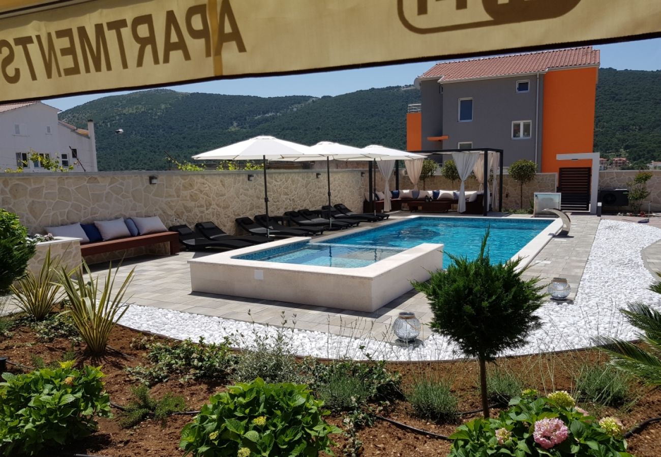 Studio à Grebaštica - Appartement Studio dans Grebaštica avec vue mer, terrasse, Climatisation, WIFI (886-1)