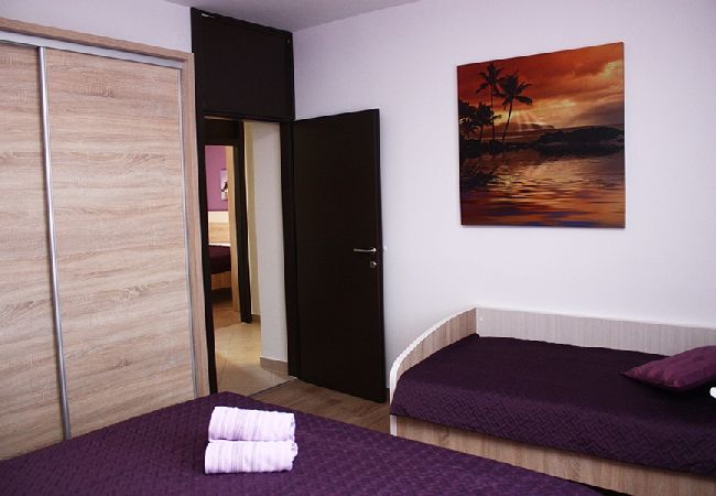 Appartement à Grebaštica - Appartement dans Grebaštica avec vue mer, terrasse, Climatisation, WIFI (886-2) Appartement à Grebaštica - Appartement dans Grebaštica avec vue mer, terrasse, Climatisation, WIFI (886-2)