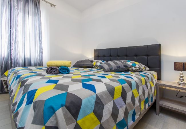 Appartement à Grebaštica - Appartement dans Grebaštica avec vue mer, terrasse, Climatisation, WIFI (886-3) Appartement à Grebaštica - Appartement dans Grebaštica avec vue mer, terrasse, Climatisation, WIFI (886-3)