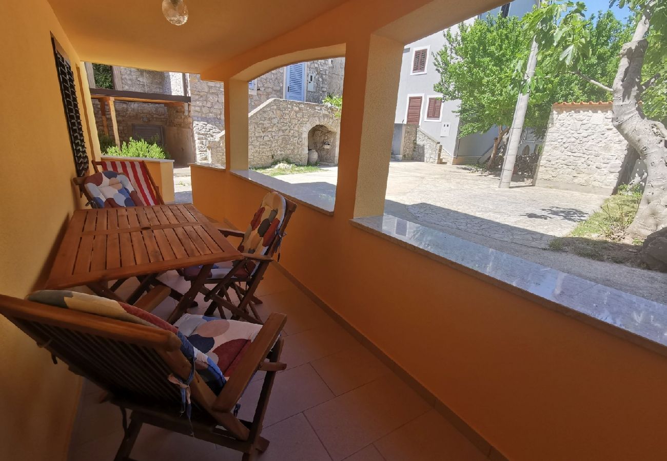 Appartement à Stivan - Appartement dans Stivan avec terrasse, Climatisation, WIFI (920-1)