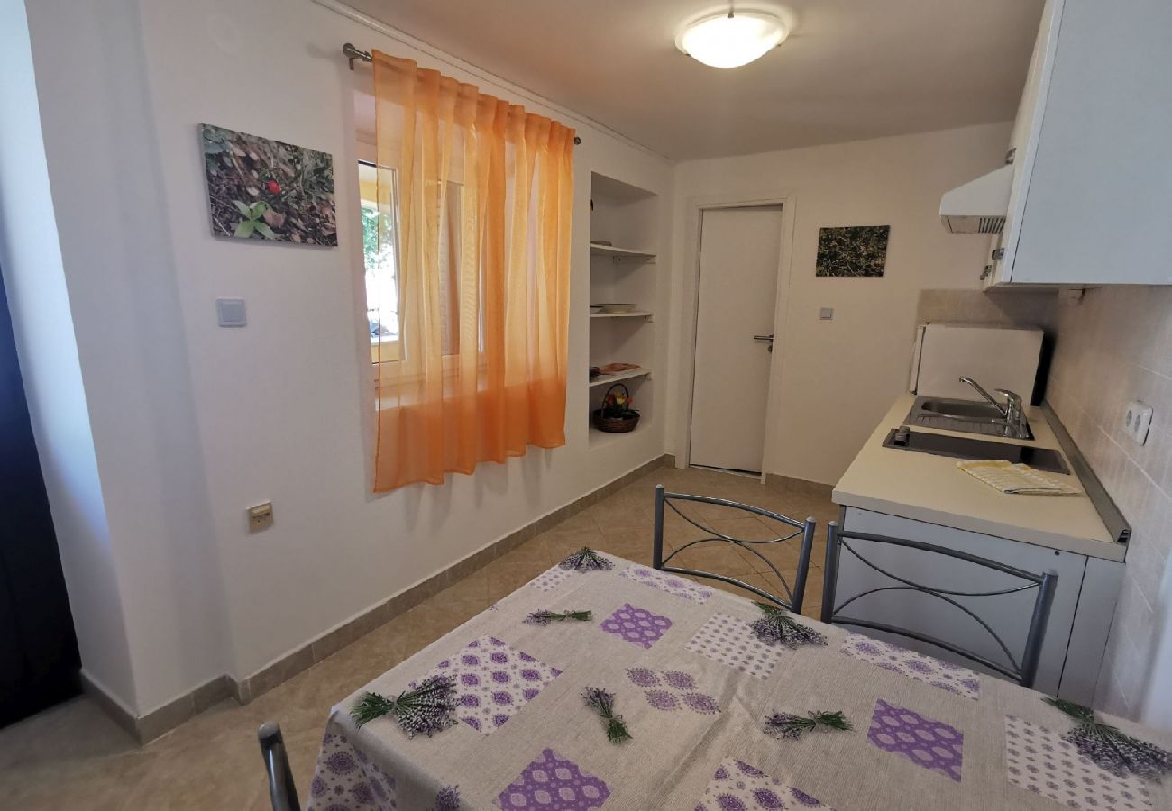 Appartement à Stivan - Appartement dans Stivan avec terrasse, Climatisation, WIFI (920-1)