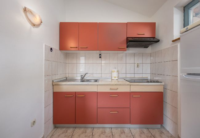 Appartement à Supetarska Draga - Appartement dans Supetarska Draga avec vue mer, Balcon, Climatisation, WIFI (3321-3) Appartement à Supetarska Draga - Appartement dans Supetarska Draga avec vue mer, Balcon, Climatisation, WIFI (3321-3)