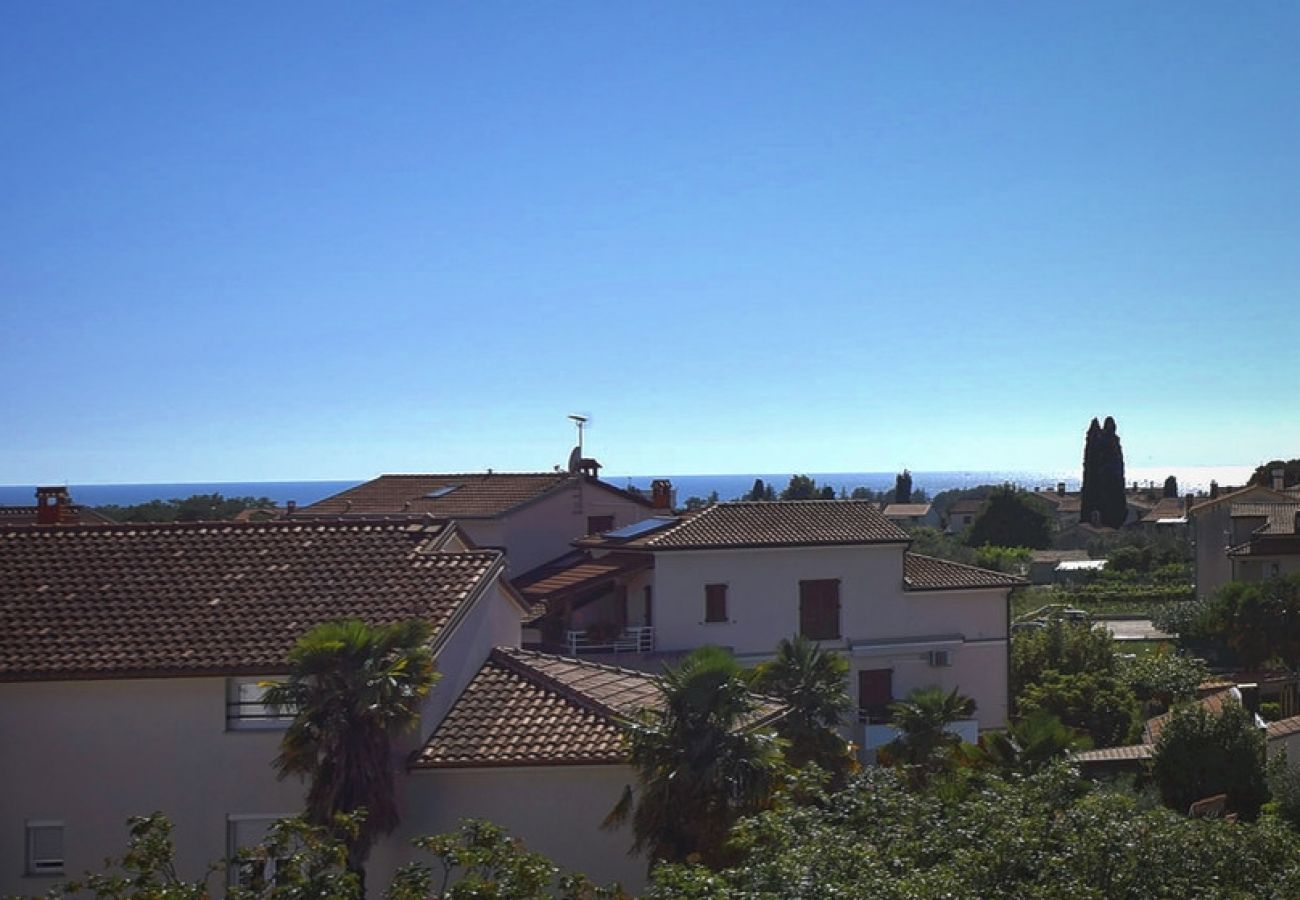 Studio à Porec - Appartement Studio dans Poreč avec vue mer, Balcon, Climatisation, WIFI (819-6)