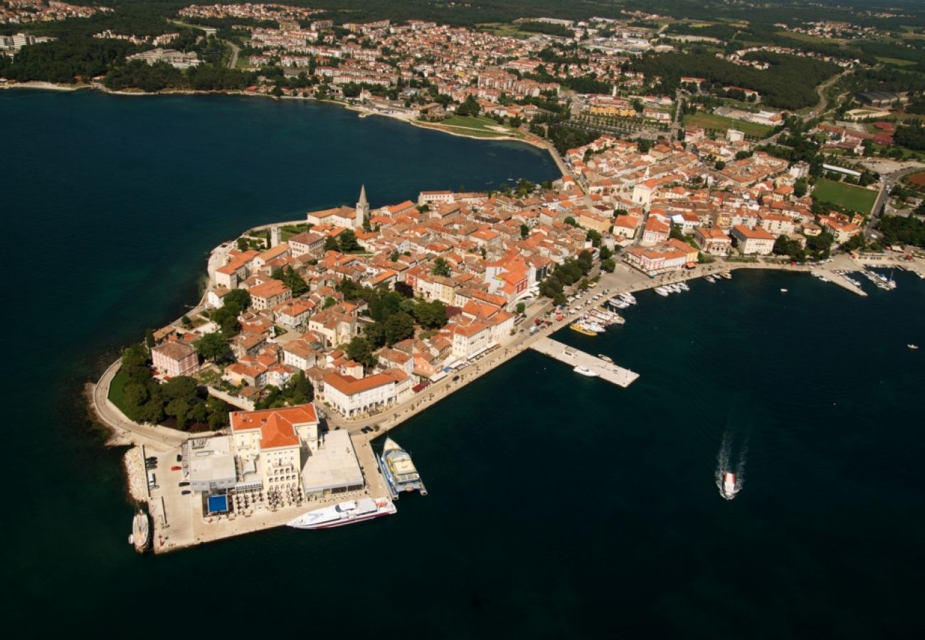 Studio à Porec - Appartement Studio dans Poreč avec vue mer, Balcon, Climatisation, WIFI (819-6)