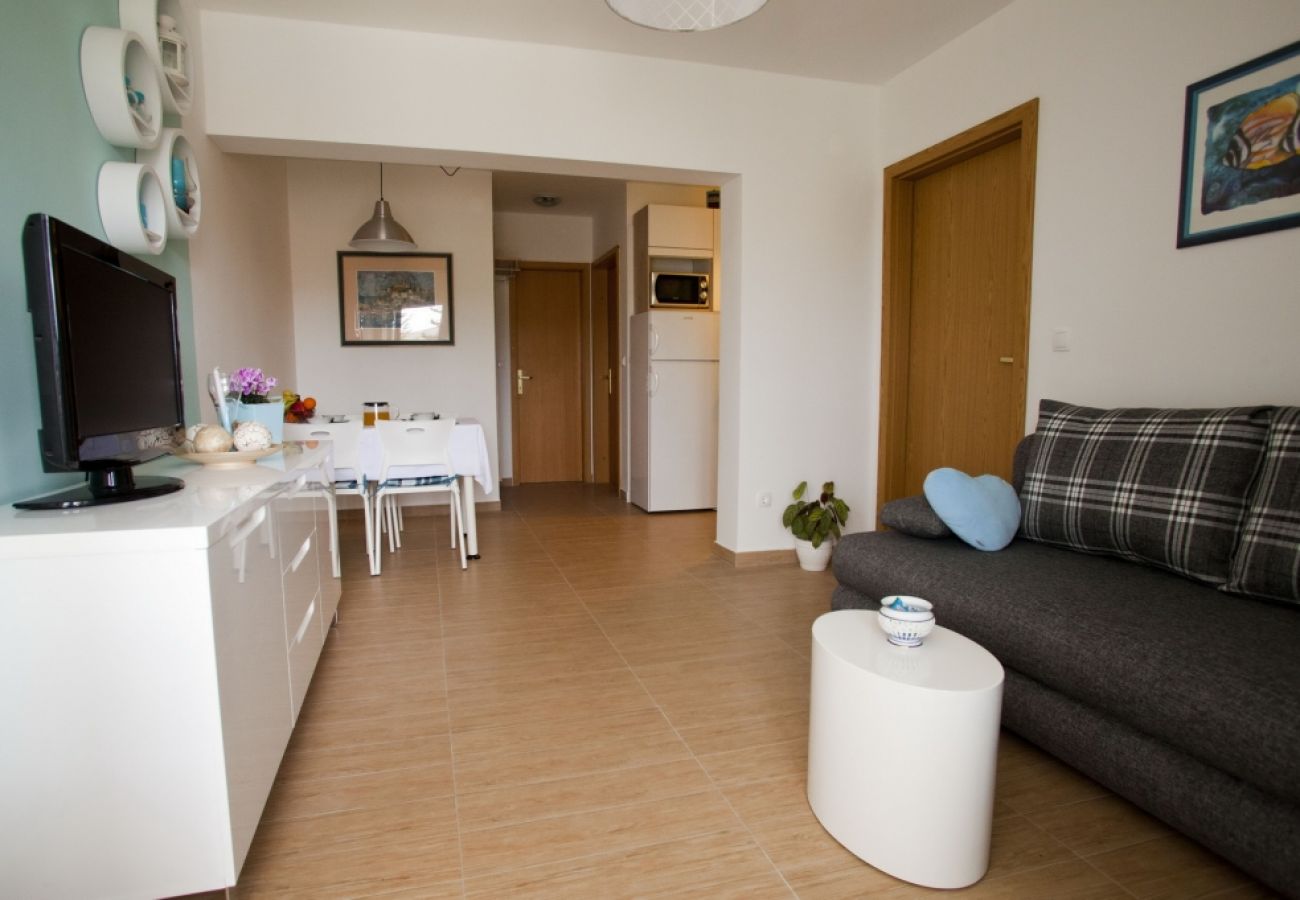 Appartement à Vrbnik - Appartement dans Vrbnik avec vue mer, terrasse, Climatisation, WIFI (879-2)