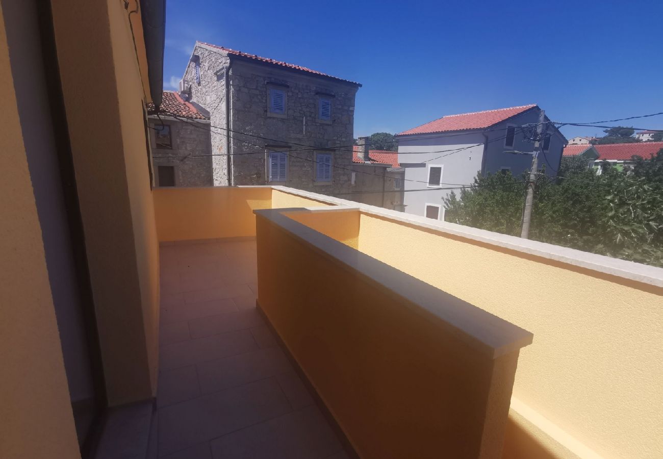 Appartement à Stivan - Appartement dans Stivan avec terrasse, Climatisation, WIFI, Machine à laver (920-3)