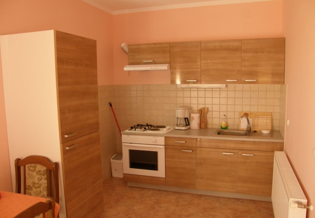 Appartement à Vodice - Appartement dans Vodice avec vue mer, Balcon, Climatisation, WIFI (3335-1)