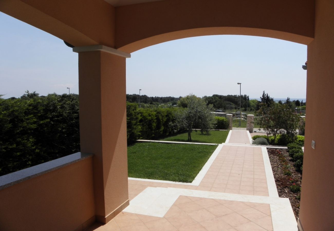 Appartement à Premantura - Appartement dans Premantura avec vue mer, terrasse, Climatisation, WIFI (3352-29)