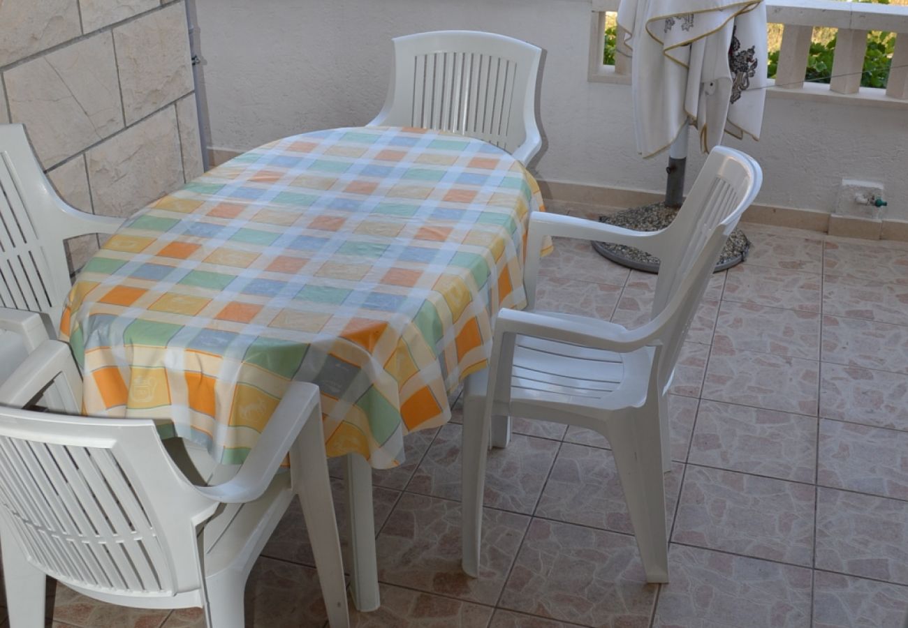 Appartement à Povlja - Appartement dans Povlja avec vue mer, terrasse, Climatisation, WIFI (3365-3)