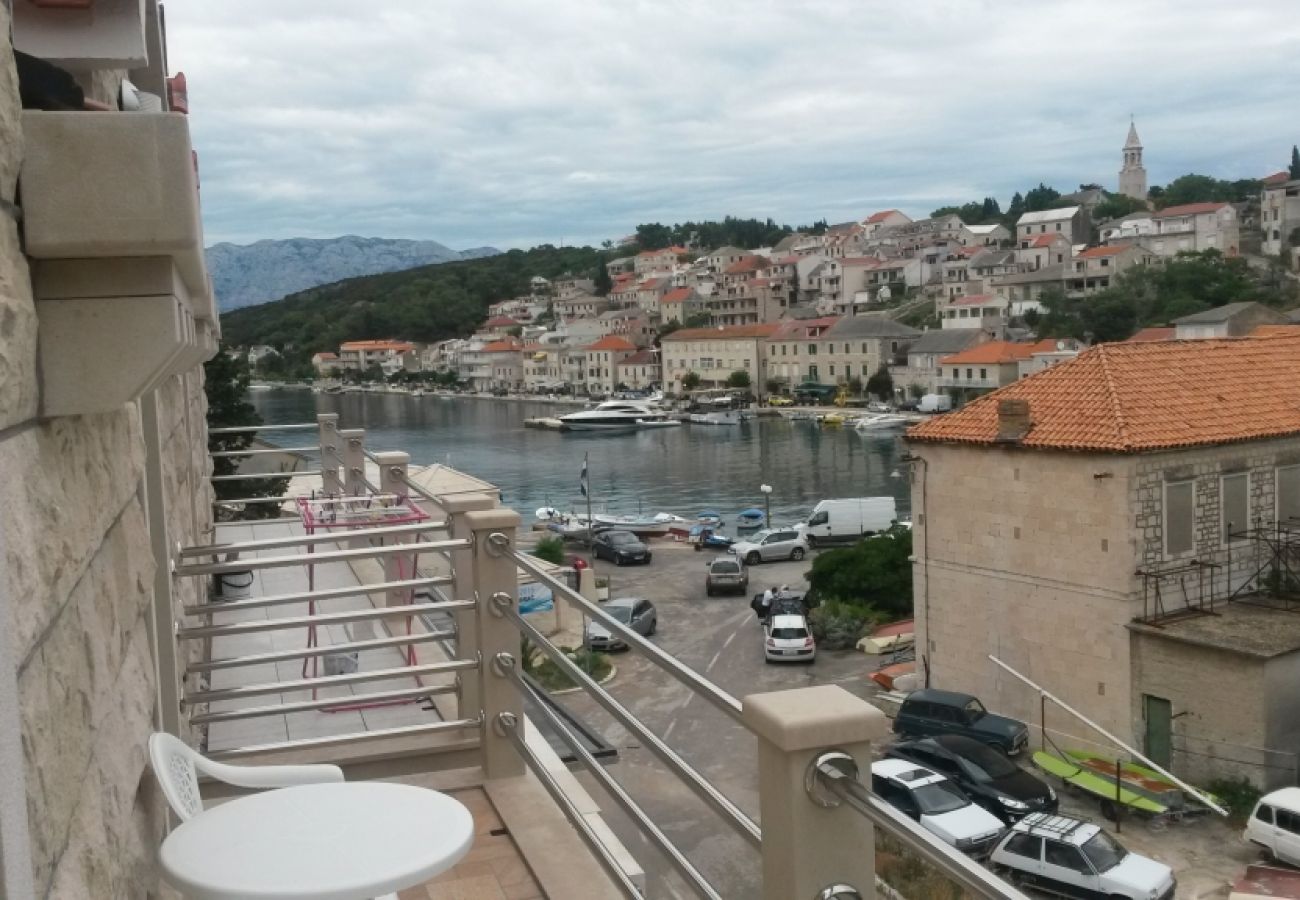 Appartement à Povlja - Appartement dans Povlja avec vue mer, terrasse, Climatisation, WIFI (3365-3)