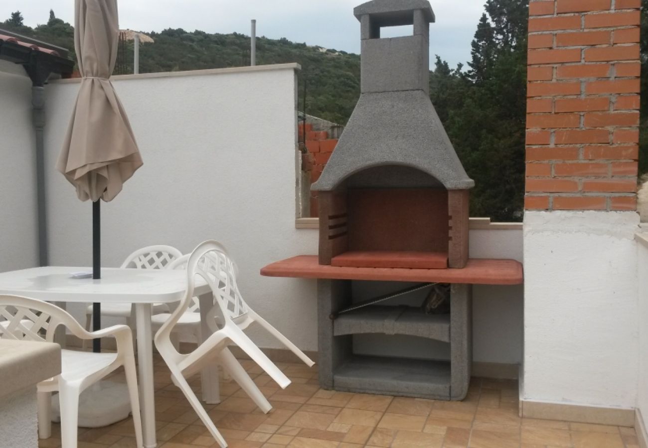 Appartement à Povlja - Appartement dans Povlja avec vue mer, terrasse, Climatisation, WIFI (3365-3)