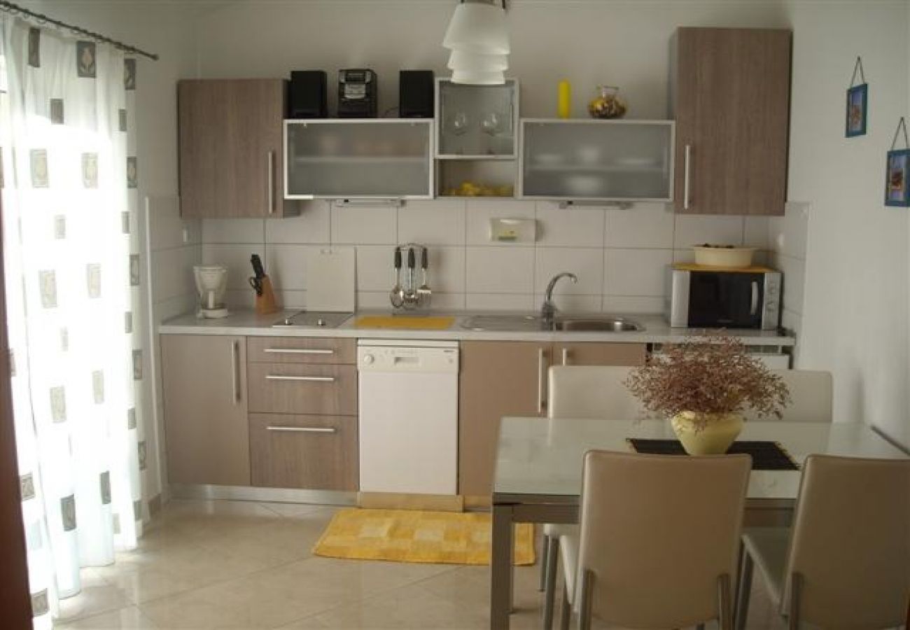 Appartement à Bol - Appartement dans Bol avec vue mer, terrasse, Climatisation, WIFI (3417-2)