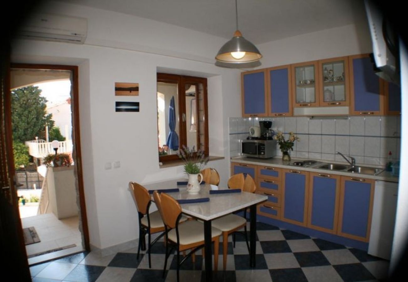 Appartement à Bol - Appartement dans Bol avec vue mer, Balcon, Climatisation, WIFI (3417-5)