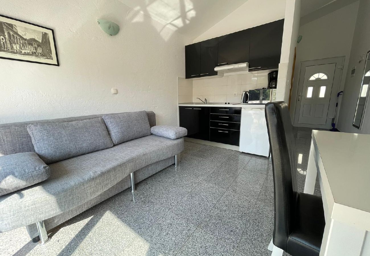 Appartement à Povlja - Appartement dans Povlja avec vue mer, terrasse, Climatisation, WIFI (3419-2)