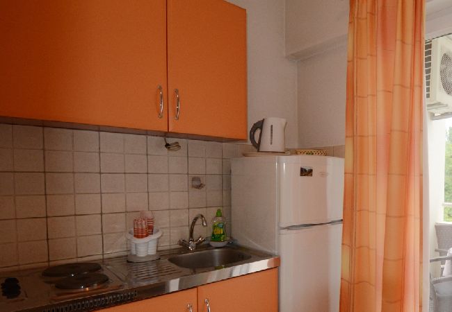 Appartement à Omiš - Appartement dans Omiš avec vue mer, Balcon, Climatisation, WIFI (3422-1) Appartement à Omiš - Appartement dans Omiš avec vue mer, Balcon, Climatisation, WIFI (3422-1)