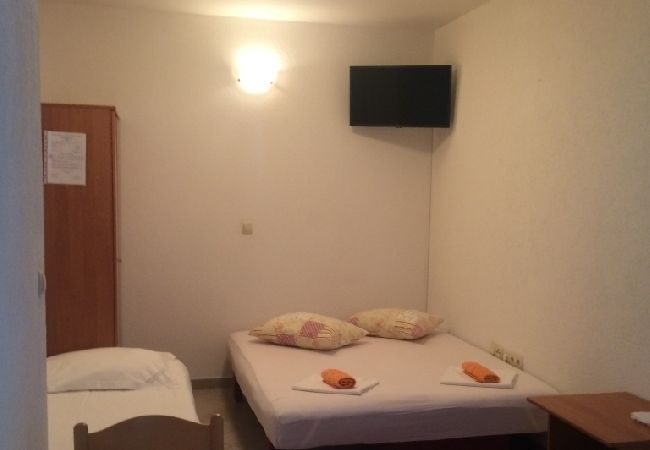 Appartement à Omiš - Appartement dans Omiš avec vue mer, Balcon, Climatisation, WIFI (3422-1) Appartement à Omiš - Appartement dans Omiš avec vue mer, Balcon, Climatisation, WIFI (3422-1)