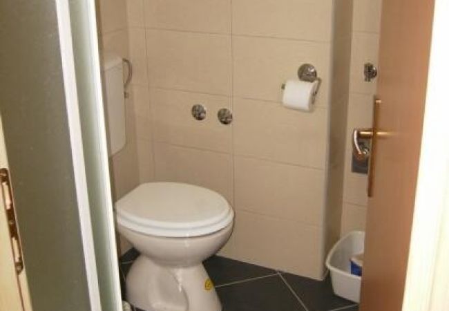 Appartement à Omiš - Appartement dans Omiš avec vue mer, Balcon, Climatisation, WIFI (3422-1) Appartement à Omiš - Appartement dans Omiš avec vue mer, Balcon, Climatisation, WIFI (3422-1)