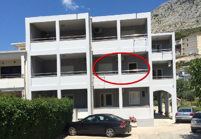 Appartement à Omiš - Appartement dans Omiš avec vue mer, terrasse, Climatisation, WIFI (3422-2) Appartement à Omiš - Appartement dans Omiš avec vue mer, terrasse, Climatisation, WIFI (3422-2)