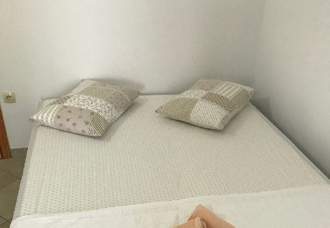 Appartement à Omiš - Appartement dans Omiš avec vue mer, terrasse, Climatisation, WIFI (3422-7) Appartement à Omiš - Appartement dans Omiš avec vue mer, terrasse, Climatisation, WIFI (3422-7)