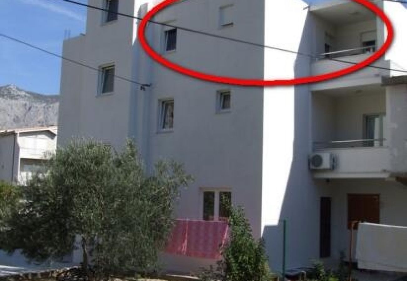 Appartement à Omiš - Appartement dans Omiš avec Balcon, Climatisation, WIFI, Machine à laver (3422-8)