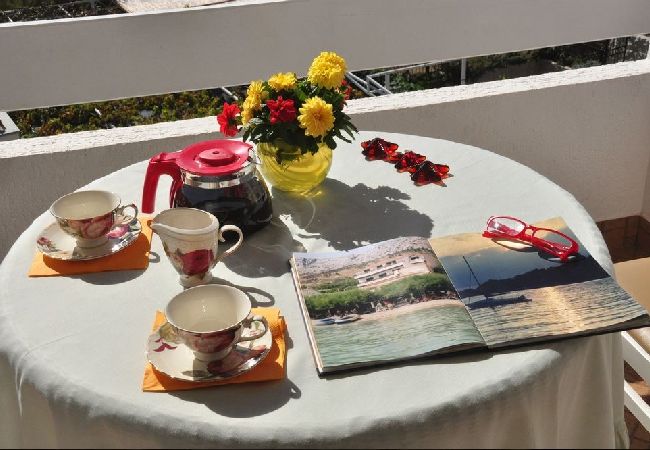 Appartement à Duce - Appartement dans Duće avec vue mer, Balcon, Climatisation, WIFI (3425-2) Appartement à Duce - Appartement dans Duće avec vue mer, Balcon, Climatisation, WIFI (3425-2)