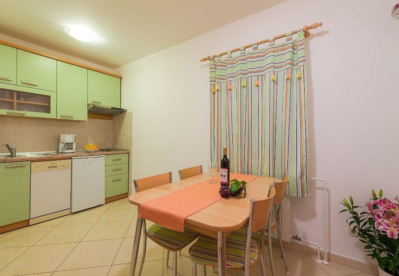 Appartement à Bol - Appartement dans Bol avec Balcon, Climatisation, WIFI, Lave-vaisselle (5217-7)