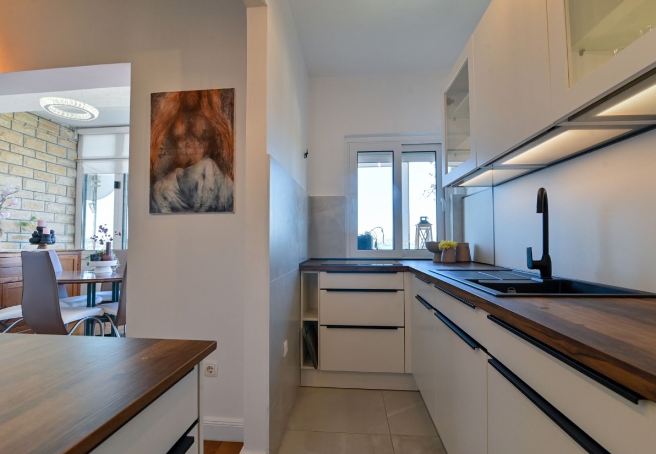 Appartement à Trogir - Appartement dans Trogir avec vue mer, terrasse, Climatisation, WIFI (3459-2)