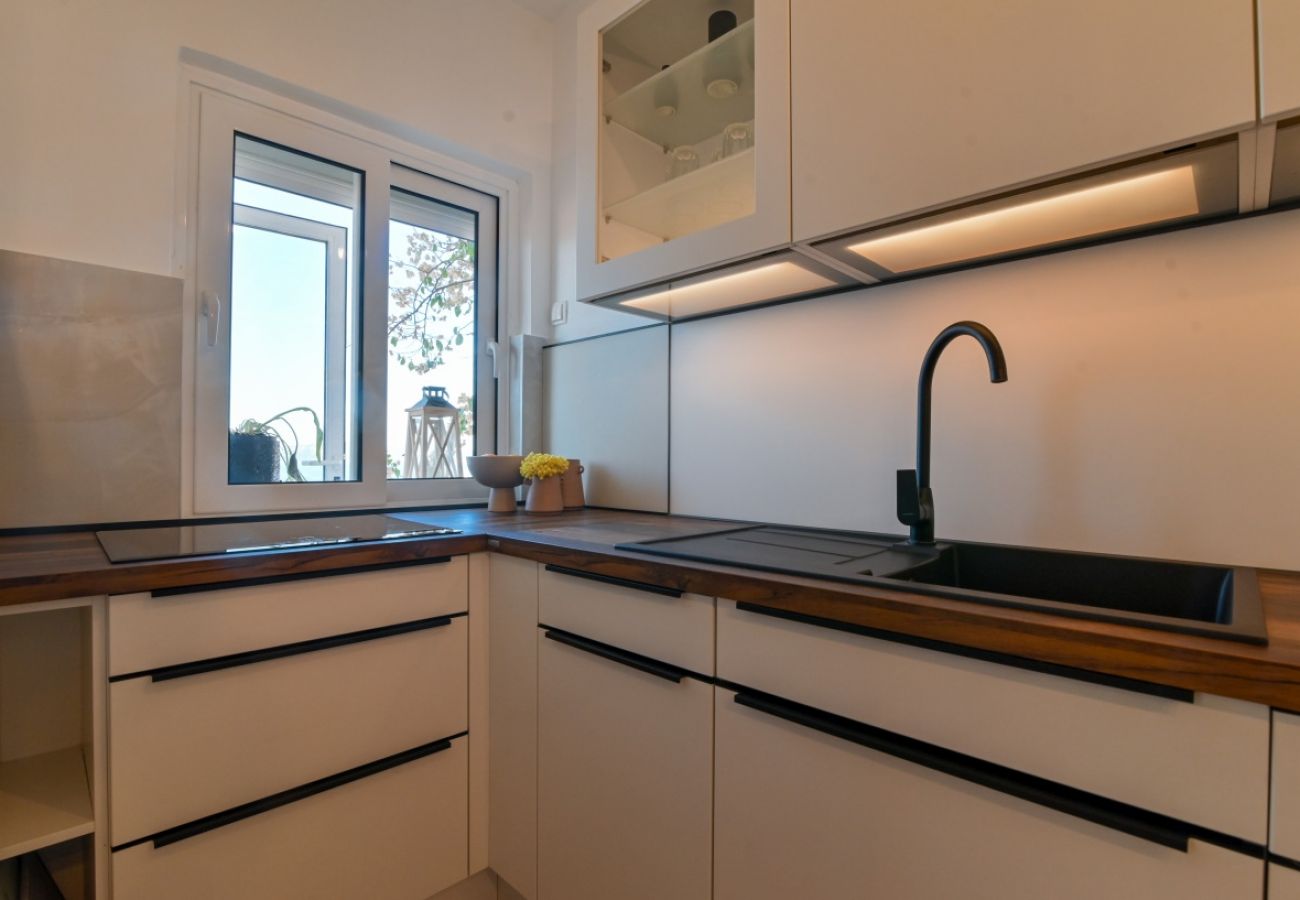 Appartement à Trogir - Appartement dans Trogir avec vue mer, terrasse, Climatisation, WIFI (3459-2)