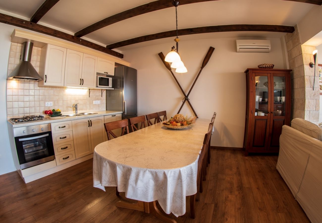 Appartement à Pakoštane - Appartement dans Pakoštane avec vue mer, Balcon, Climatisation, WIFI (3472-1)