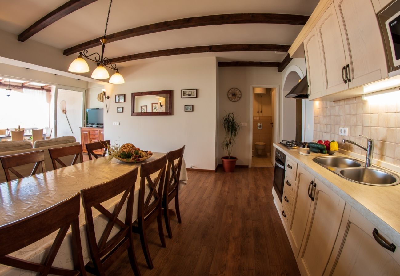 Appartement à Pakoštane - Appartement dans Pakoštane avec vue mer, Balcon, Climatisation, WIFI (3472-1)