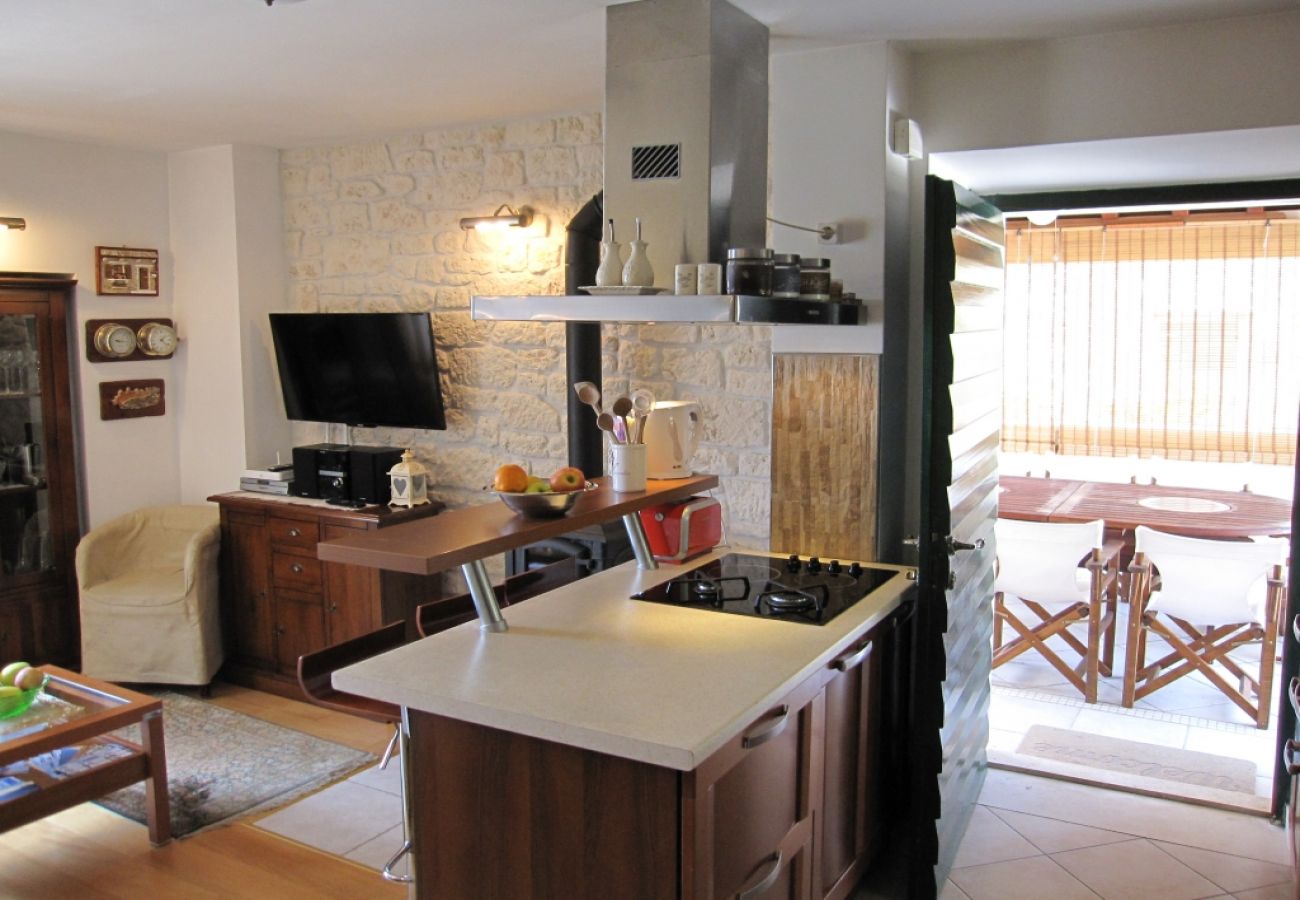 Maison à Sumartin - Maison de vacances dans Sumartin avec vue mer, Balcon, Climatisation, WIFI (626-1)