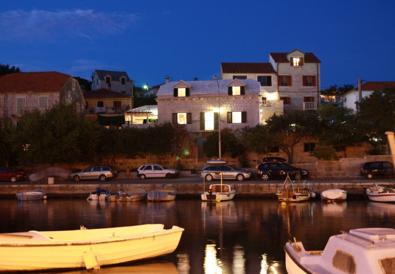 Maison à Sumartin - Maison de vacances dans Sumartin avec vue mer, Balcon, Climatisation, WIFI (626-1)