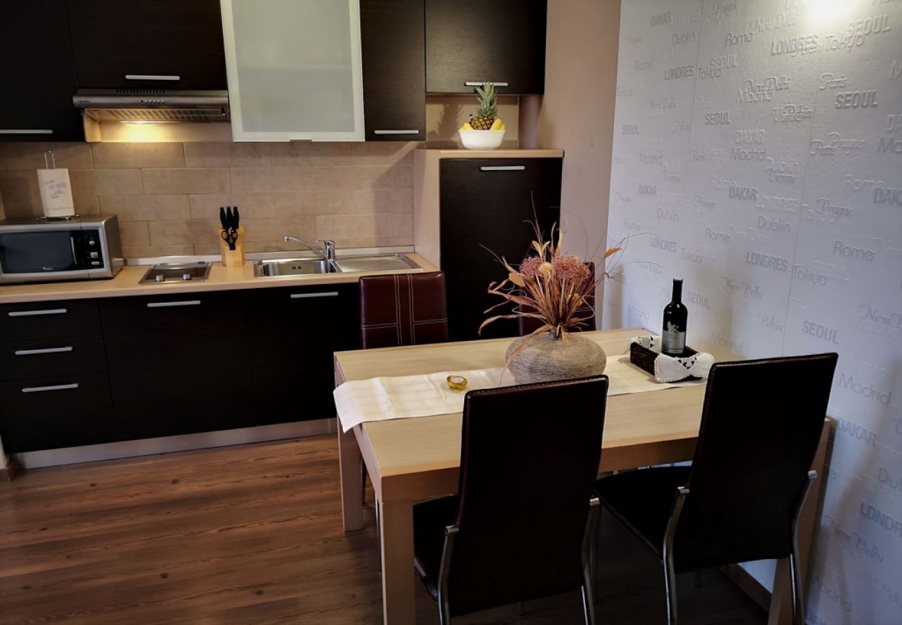 Appartement à Rovinj - Appartement dans Rovinj avec terrasse, Climatisation, WIFI (3483-2)