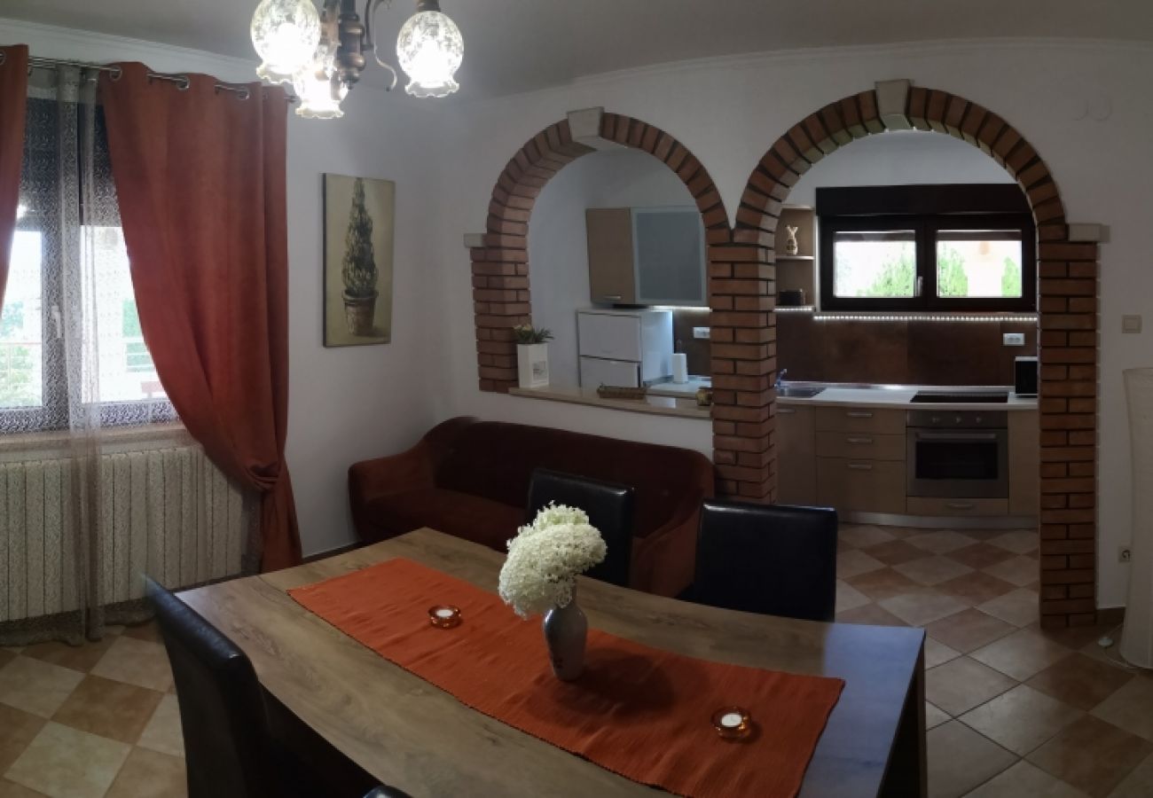 Appartement à Rovinj - Ferienwohnung in Rovinj mit Terrasse, Klimaanlage, W-LAN (3483-4)