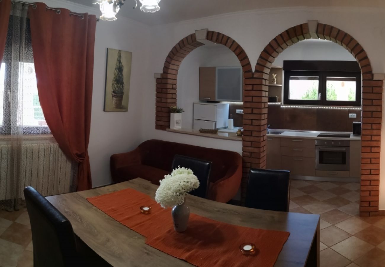 Appartement à Rovinj - Ferienwohnung in Rovinj mit Terrasse, Klimaanlage, W-LAN (3483-4)