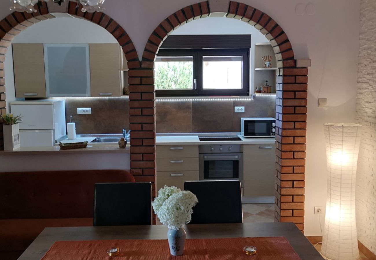 Appartement à Rovinj - Ferienwohnung in Rovinj mit Terrasse, Klimaanlage, W-LAN (3483-4)