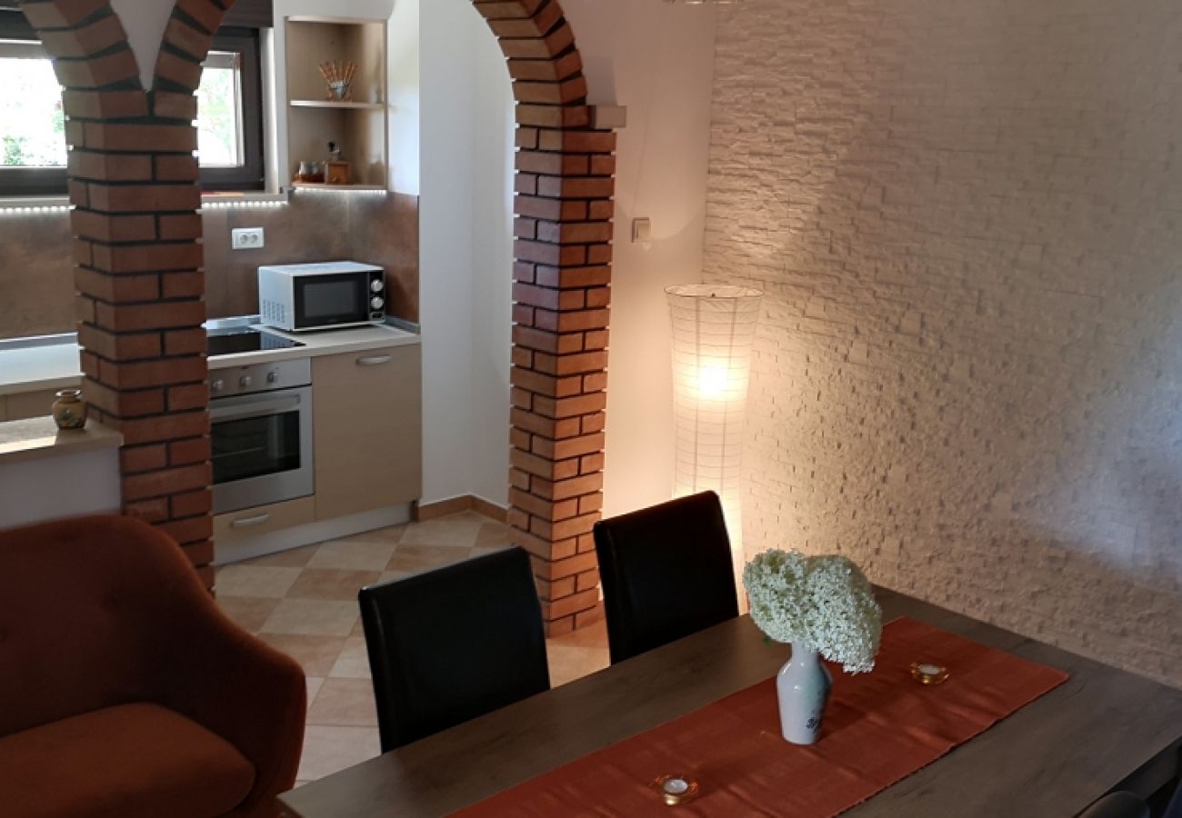 Appartement à Rovinj - Ferienwohnung in Rovinj mit Terrasse, Klimaanlage, W-LAN (3483-4)