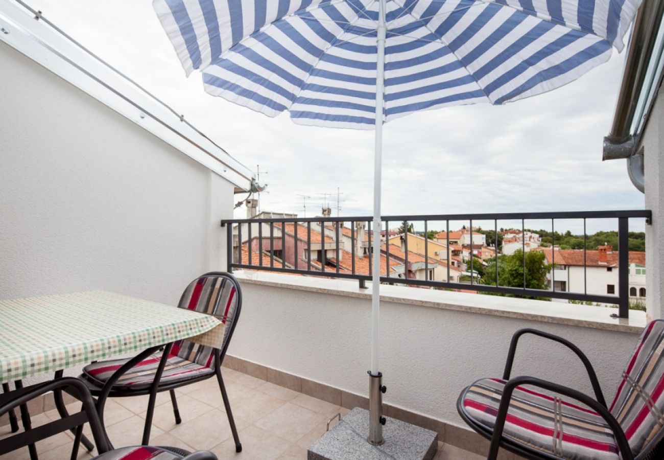 Appartement à Rovinj - Appartement dans Rovinj avec vue mer, Balcon, Climatisation, WIFI (3482-10)