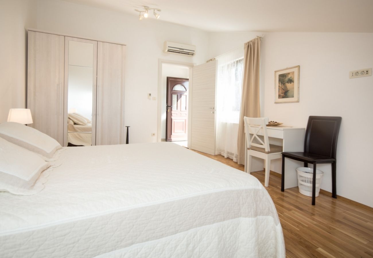 Appartement à Rovinj - Appartement dans Rovinj avec vue mer, Balcon, Climatisation, WIFI (3482-11)