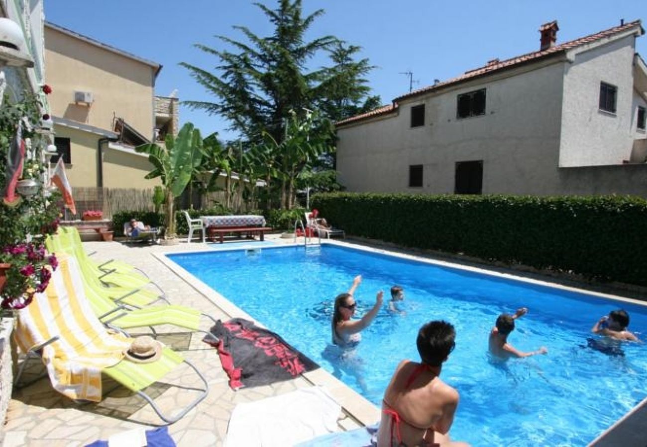 Chambres d'hôtes à Medulin - Chambre dans Medulin avec terrasse, Climatisation, WIFI (3488-6)