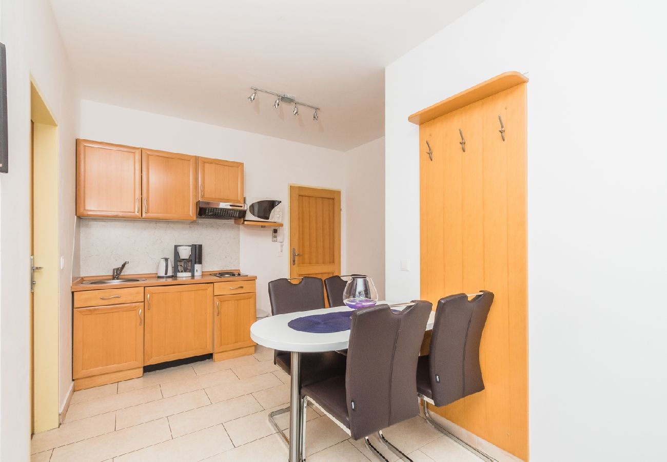 Appartement à Crikvenica - Appartement dans Crikvenica avec vue mer, terrasse, Climatisation, WIFI (3492-6)