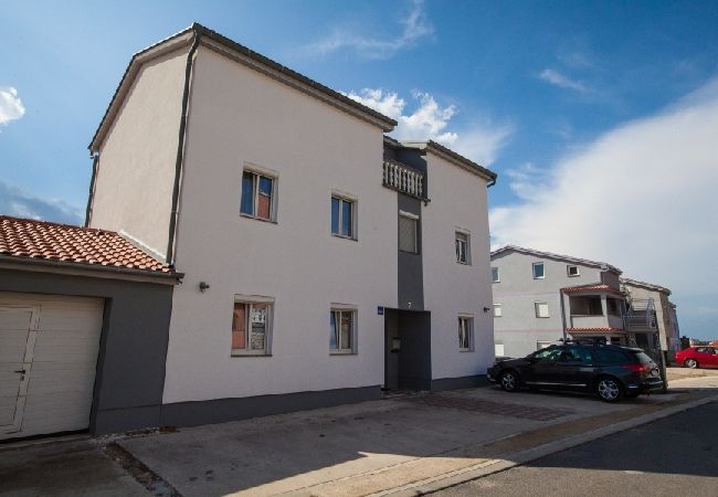 Appartement à Crikvenica - Appartement dans Crikvenica avec vue mer, Balcon, Climatisation, WIFI (3492-7) Appartement à Crikvenica - Appartement dans Crikvenica avec vue mer, Balcon, Climatisation, WIFI (3492-7)