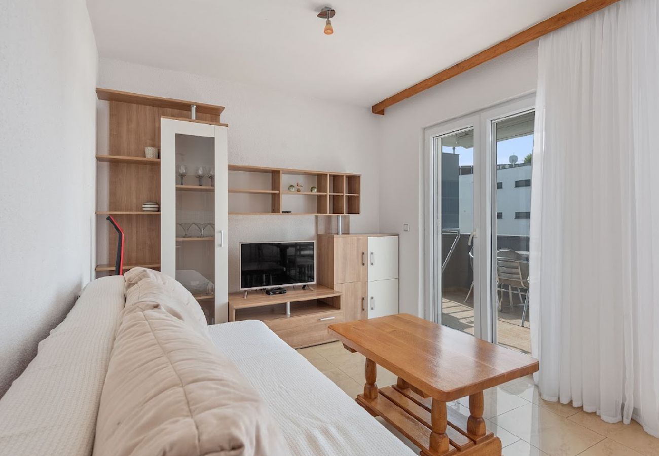 Appartement à Sukošan - Appartement dans Sukošan avec vue mer, terrasse, Climatisation, WIFI (3495-4)