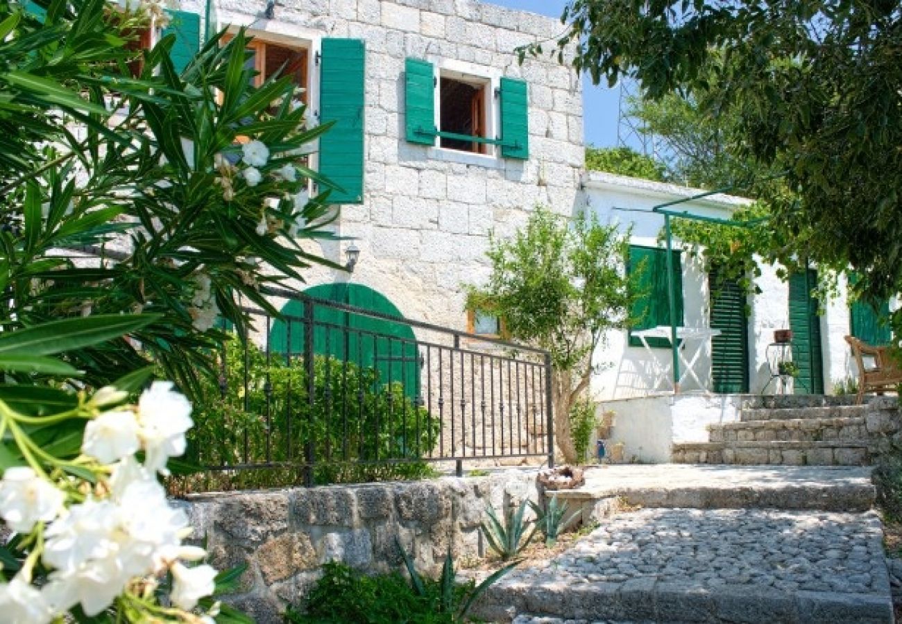 Maison à Brela - Maison de vacances dans Brela avec vue mer, Climatisation, WIFI, Machine à laver (3514-1)