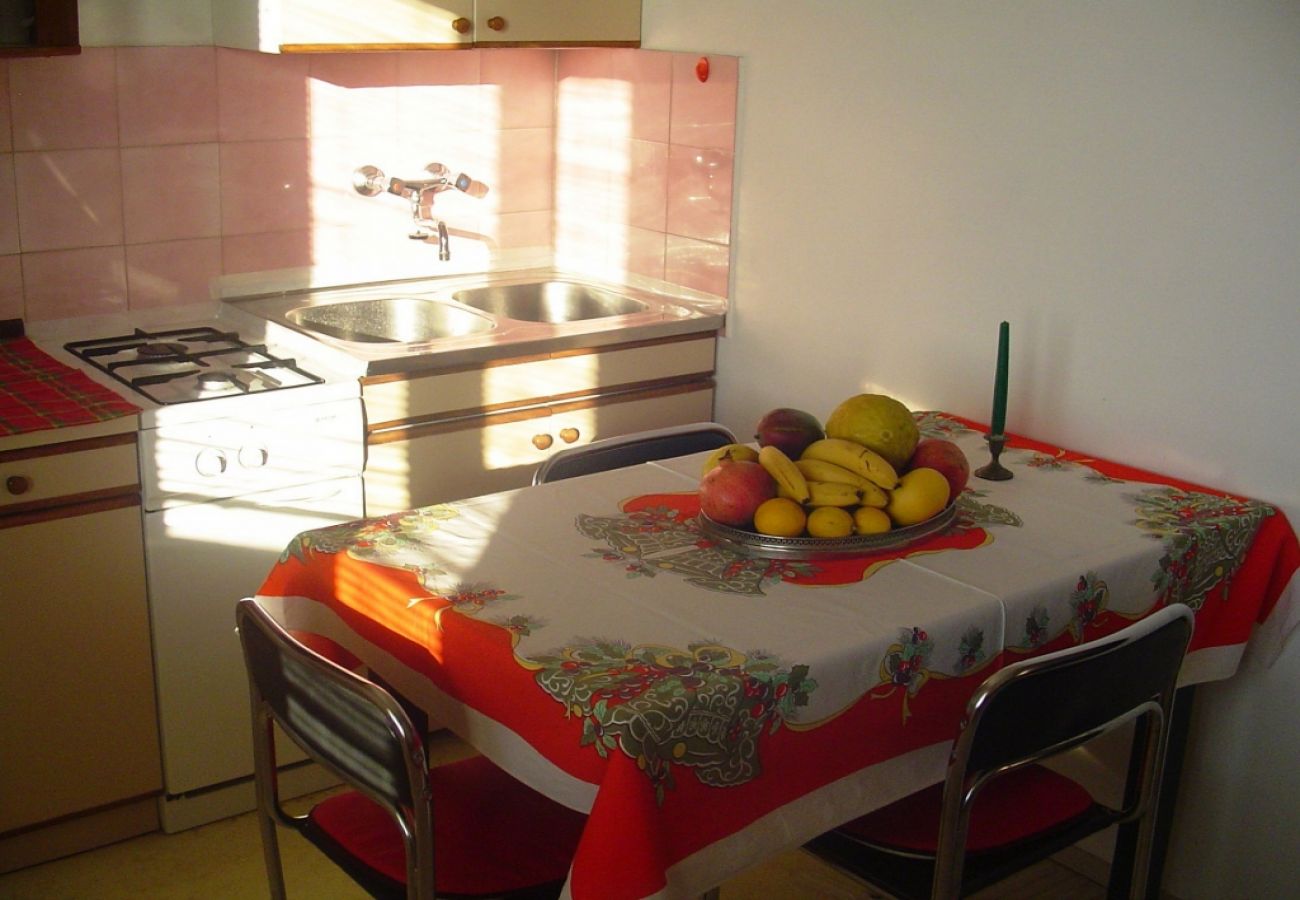 Appartement à Pakoštane - Appartement dans Pakoštane avec vue mer, Balcon, Climatisation, WIFI (3539-1)