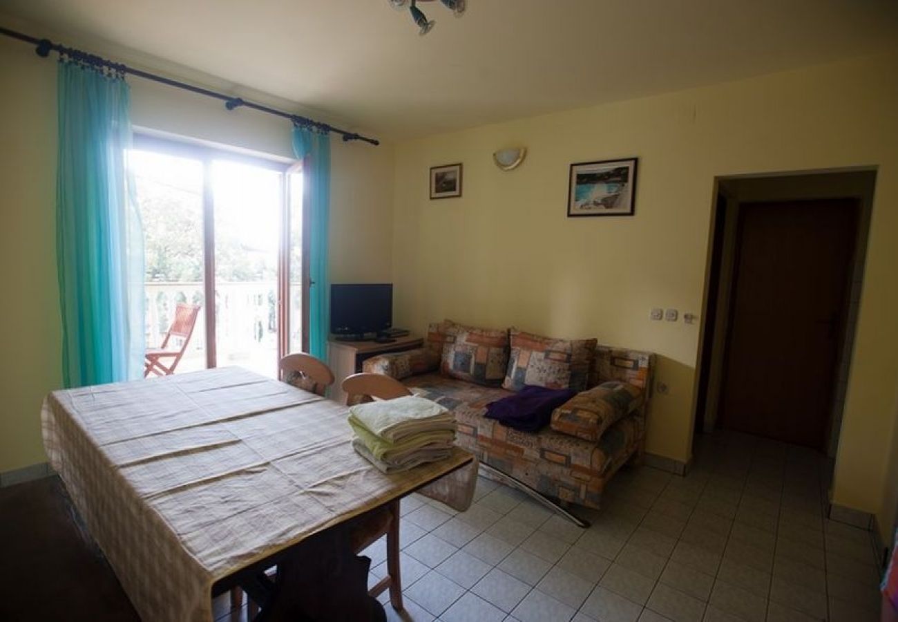 Appartement à Povile - Appartement dans Povile avec terrasse, Climatisation, WIFI, Machine à laver (3542-4)