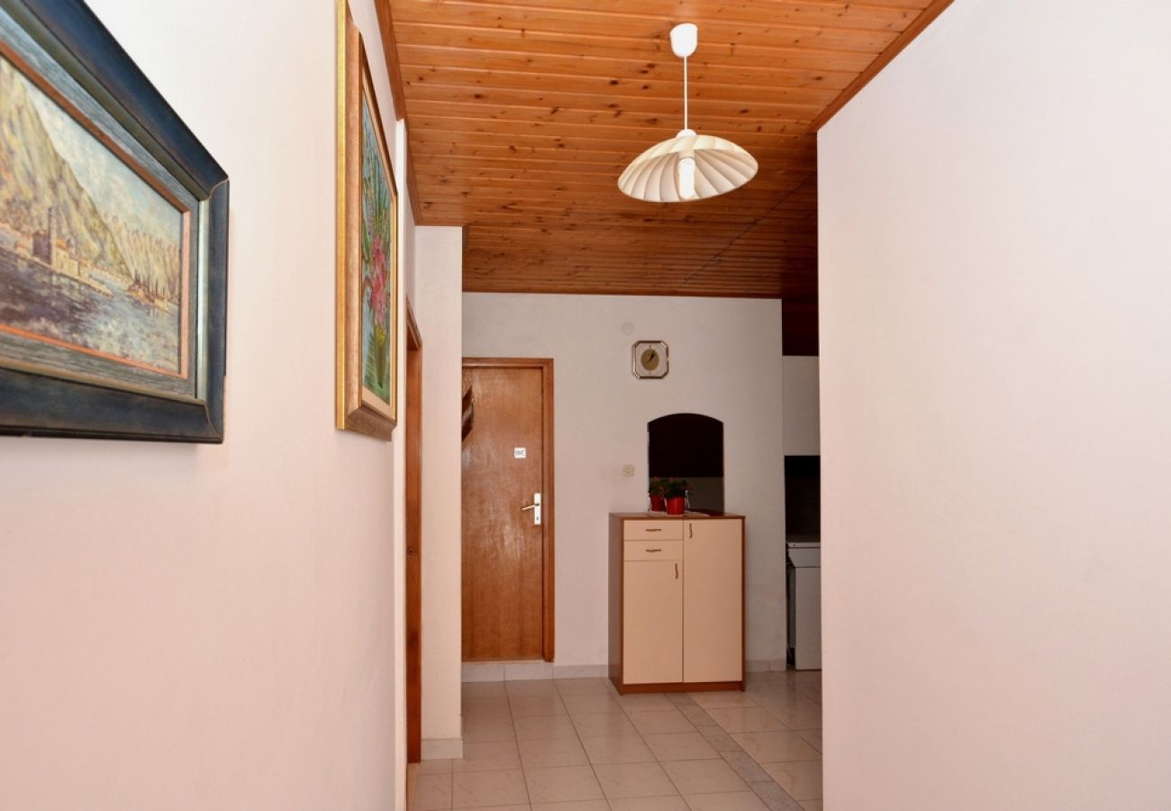 Appartement à Žuljana - Appartement dans Žuljana avec vue mer, terrasse, Climatisation, WIFI (3558-1)