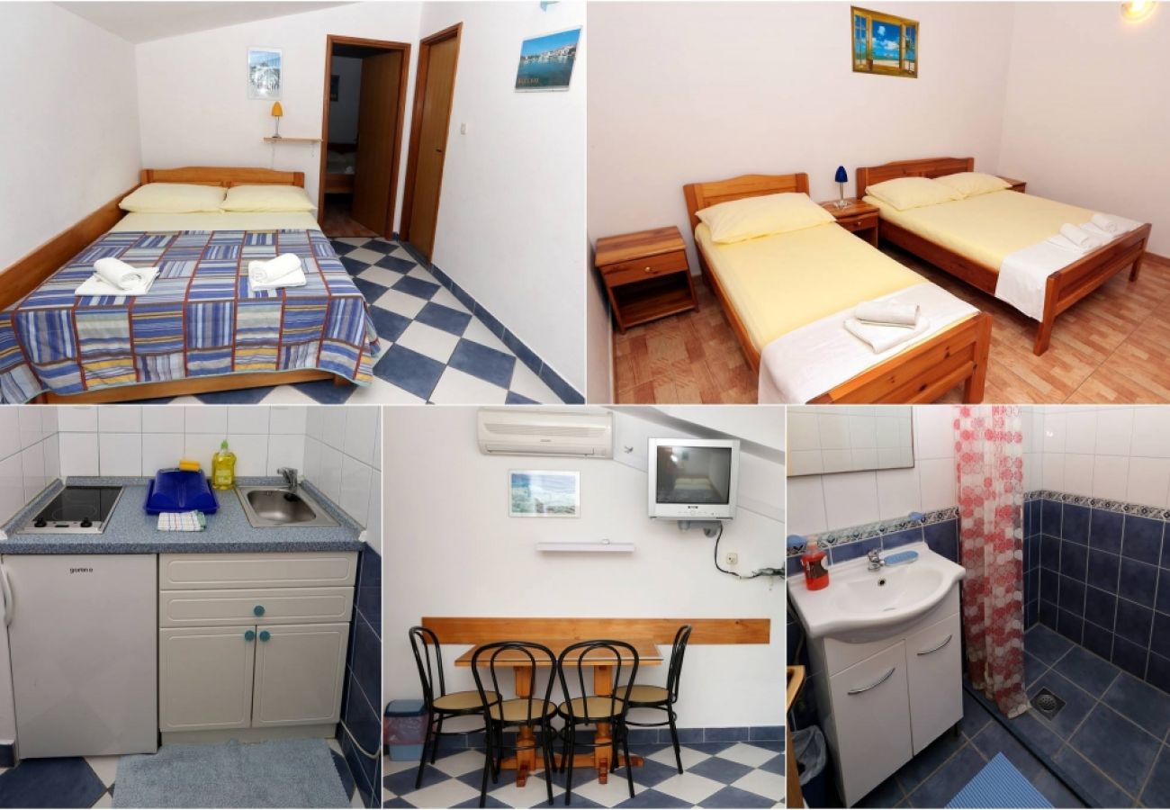 Appartement à Sucuraj - Appartement dans Sućuraj avec vue mer, Balcon, Climatisation, WIFI (3560-1)