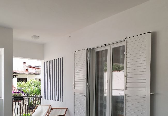 Appartement à Ražanj - Appartement dans Ražanj avec terrasse, Climatisation, WIFI, Machine à laver (3567-1) Appartement à Ražanj - Appartement dans Ražanj avec terrasse, Climatisation, WIFI, Machine à laver (3567-1)